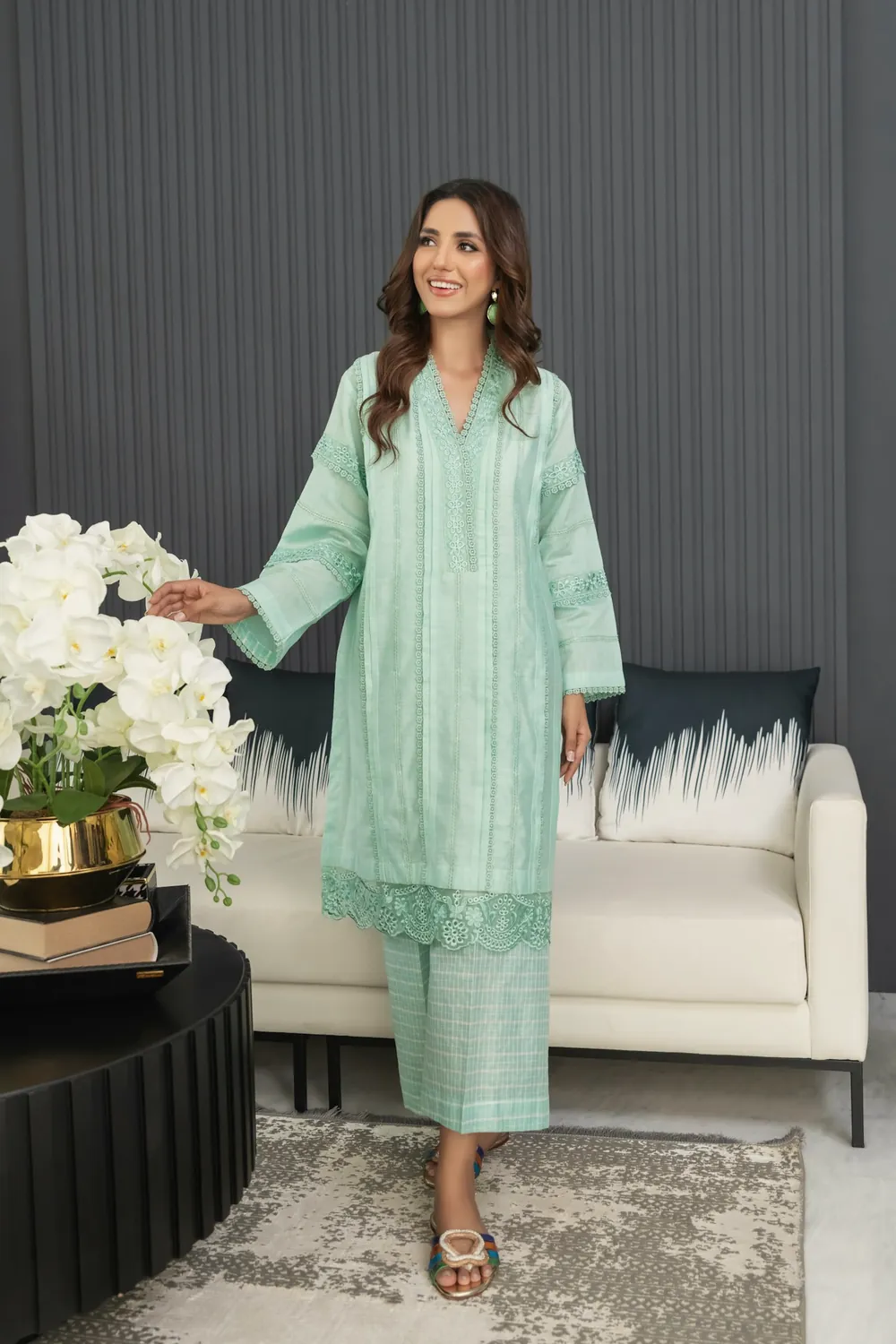 Shabnam in mint, full length